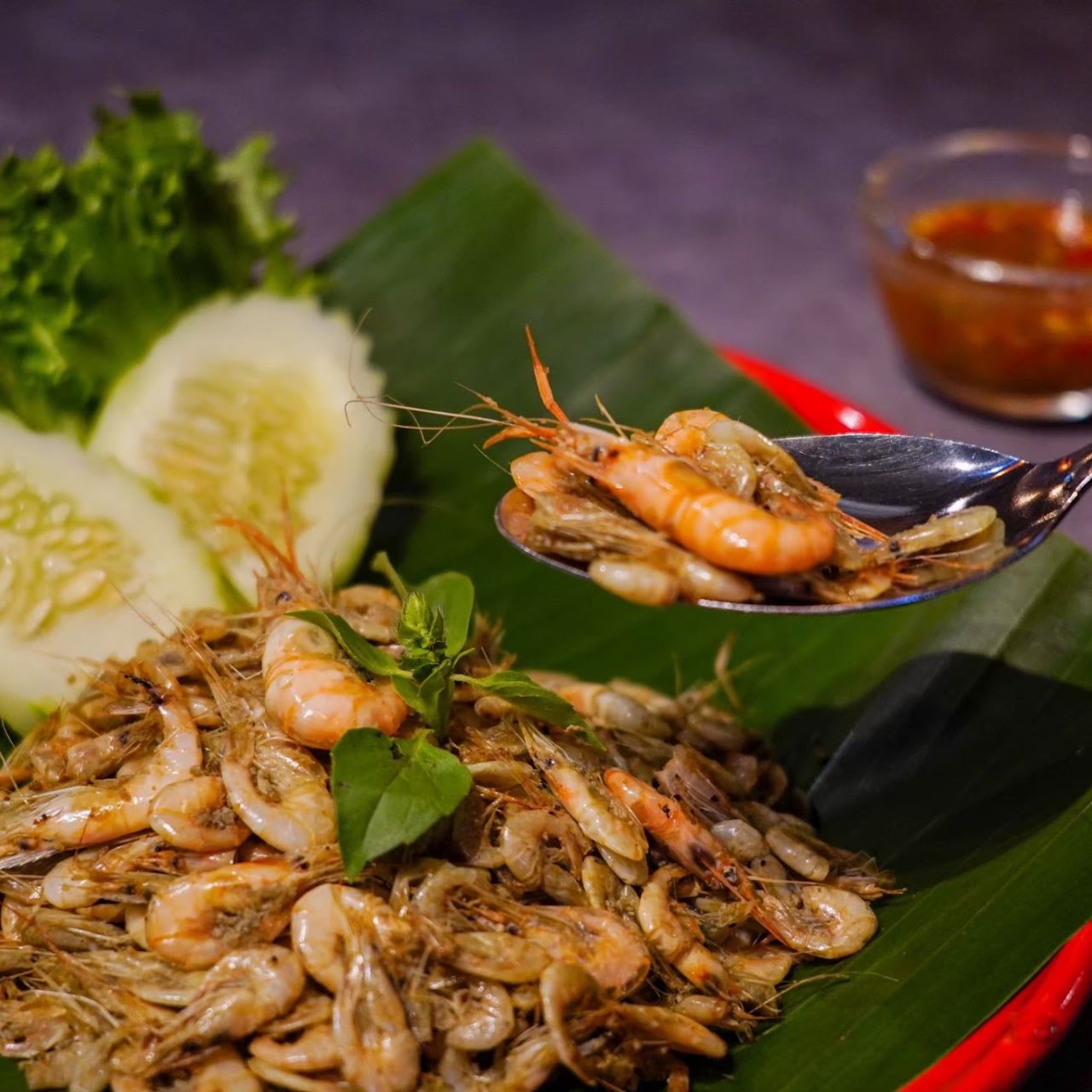 กุ้งฝอยทอดกรอบสมุนไพร